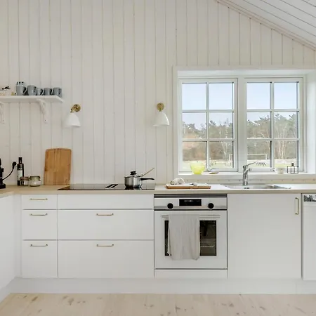 Holiday home Beautiful In Aakirkeby With Kitchen *