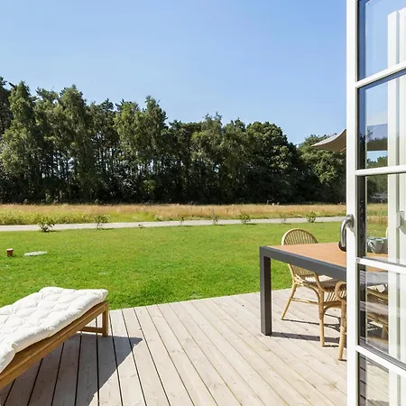 3 Bedroom Lovely In Aakirkeby * Vester Somarken