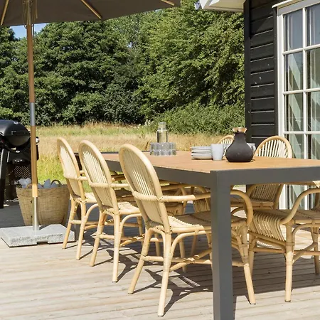 3 Bedroom Lovely In Aakirkeby Casa vacanze *