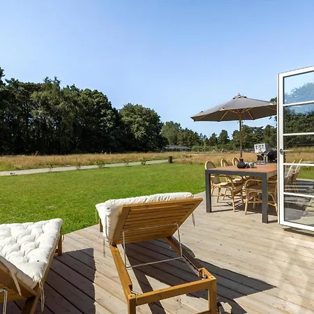 Casa vacanze 3 Bedroom Lovely In Aakirkeby